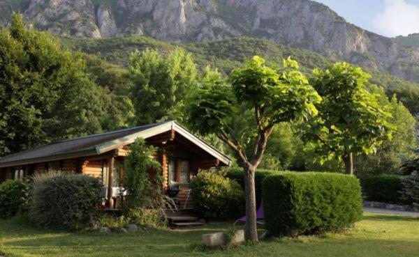 Camping Ecovillage Soleil Du Pibeste Agos-Vidalos المظهر الخارجي الصورة